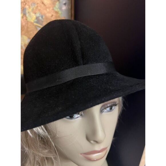 VINTAGE BURBERRY’S ENGLAND 100% RABBIT FELT BLACK DERBY CLOCHE WOMENS HAT Med - Picture 4 of 8